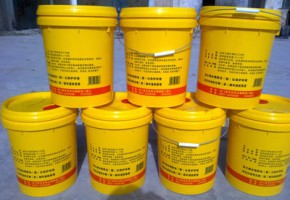 本產品是由潤滑油基礎油經深度精制、蒸餾、高真空脫氣等工藝制備而成。本產品可用作各種容積真空泵(機械真空泵)的密封和潤滑，也可用于羅茨真真空泵(機械增壓泵)齒輪傳動系統的潤滑。1、性能特點較低的飽和蒸汽