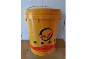 本產品是由潤滑油餾分油經脫蠟深度精制、蒸餾切割、高真空脫氣等工藝制備而成。本產品適用于各種增壓泵的工作液，如真空冶煉、塑料連續噴鍍金屬，真空蒸餾及低密度風洞裝置等增壓泵的用油。1、性能特點較低的飽和蒸